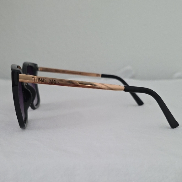 Black and Gold Women's Sunglasses - Picture 4 of 6
